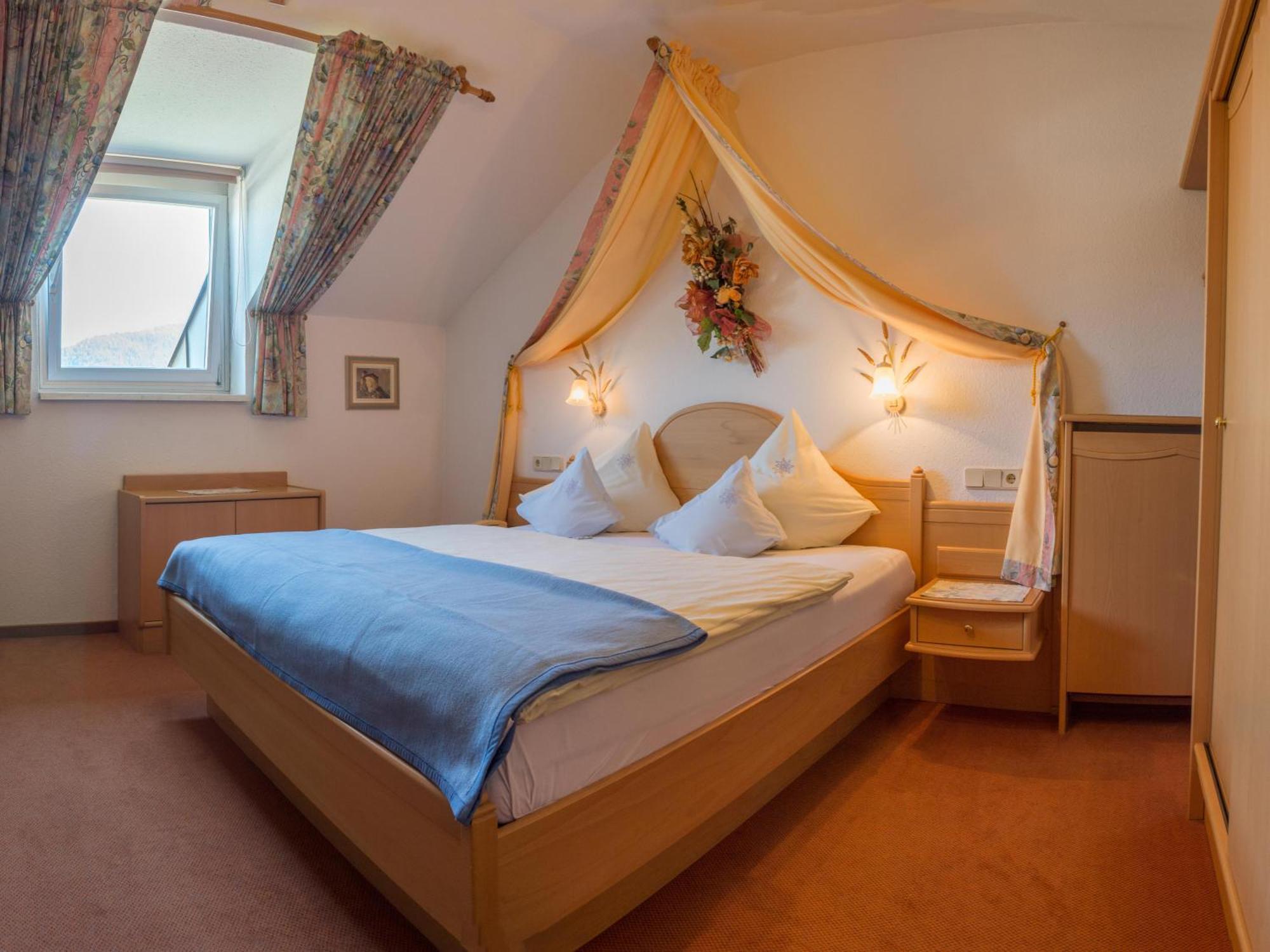 Das Edelweiss Seefeld in Tirol Chambre photo